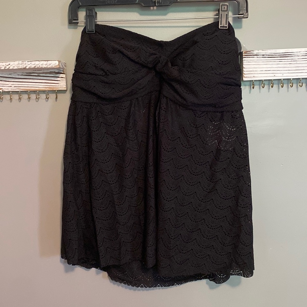 Maternity black swim top with removable straps XL